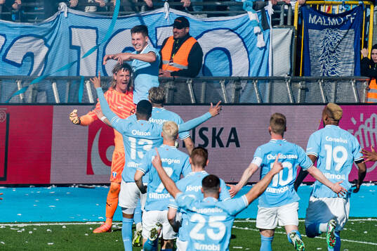 Malmö FFs målvakt Johan Dahlin och Lasse Berg Johnsen