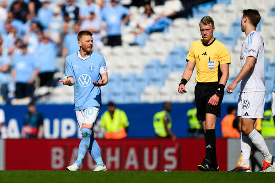 Malmö FFs Anders Christiansen reagerar
