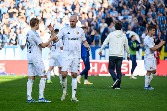 Djurgårdens Oskar Fallenius och Marcus Danielson deppar