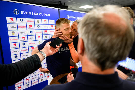 Malmö FFs Anders Christiansen och målvakt Johan Dahlin