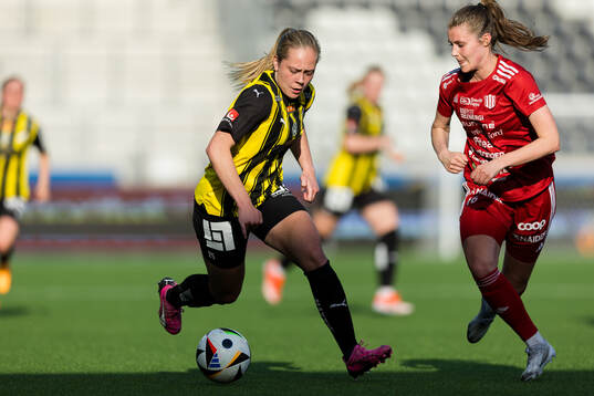 Häckens Alice Bergström och Piteås Maja Green
