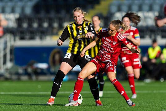 Häckens Johanna Fossdalsá Sørensen och Piteås Sara