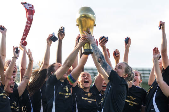 Bläddra bland fler bilder av Fotboll, Svenska Cupen, Final, Häcken - Piteå