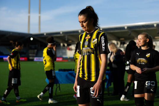 Häckens Anna Csiki deppar