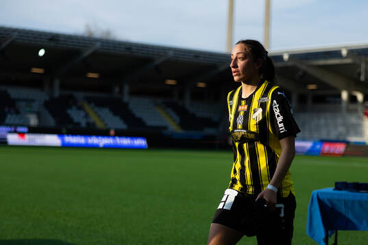 Häckens Rusul Rosa Kafaji deppar