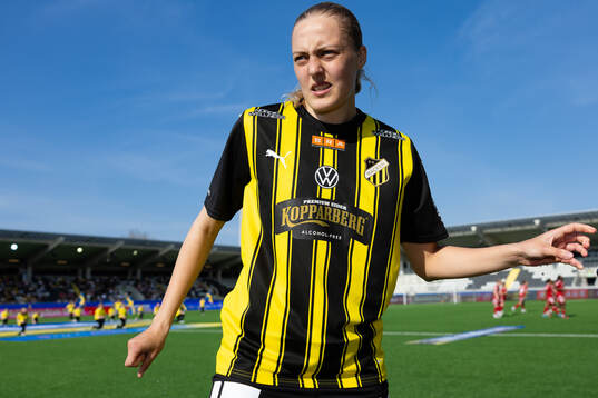 Häckens Elma Junttila Nelhage innan finalen i Svenska