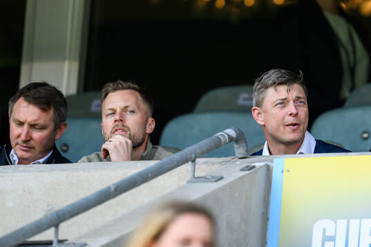 Kim Källström, Sebastian Larsson, och förbundskapten Jon
