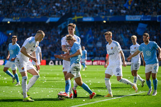 Malmö FFs Sebastian Nanasi mot Djurgårdens Piotr