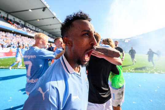 Malmö FFs Taha Abdi Ali jublar