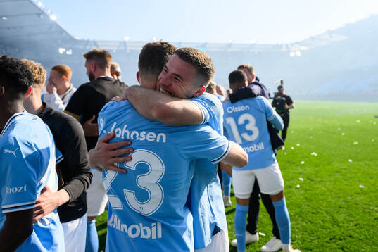 Malmö FFs Lasse Berg Johnsen och Gabriel Dal Toe Busanello