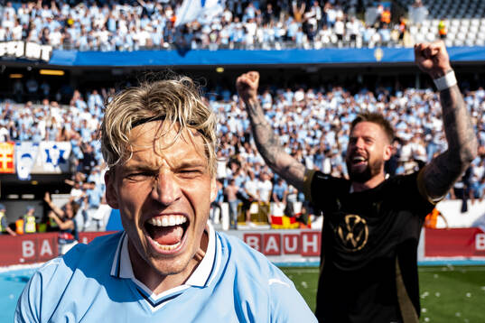 Malmö FFs Jens Stryger Larsen jublar