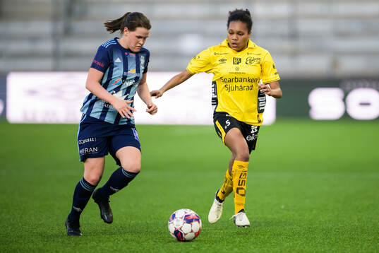Husqvarnas Moa Axelsson och Elfsborgs Vanessa Lopez