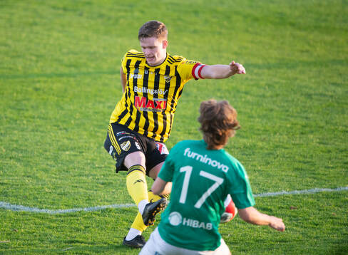2405IFK Hässleholms Axel Henriksson i matchen i div. 2