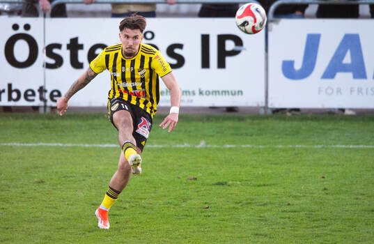 IFK Hässleholms Alen Zahirovic i matchen i div. 2 mellan