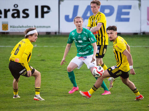 IFK Hässleholms Gustaf Winroth och Anel Zahirovic i