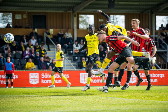 Mjällbys Silas Nwankwo gör 1-0