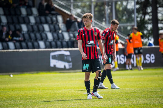 Brommapojkarnas Wilmer Odefalk deppar