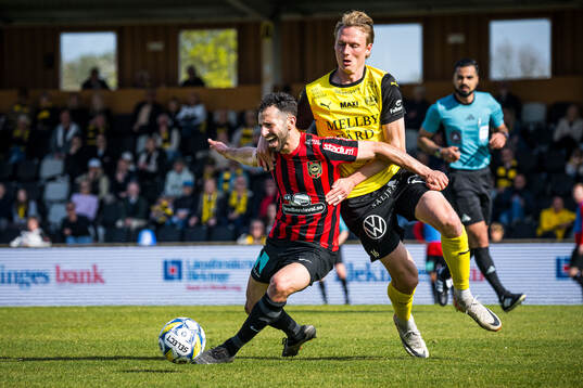 Brommapojkarnas André Calisir och Mjällbys Alexander