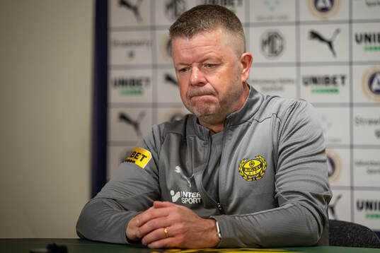 Mjällbys tränare Anders Torstensson deppar