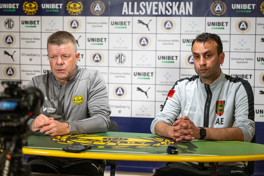 Mjällbys tränare Anders Torstensson och Brommapojkarnas