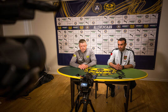 Mjällbys tränare Anders Torstensson och Brommapojkarnas