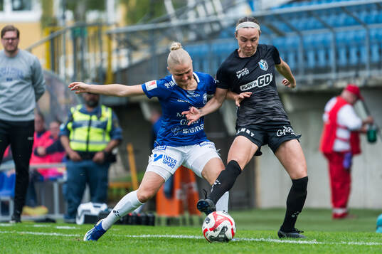 Trelleborgs Lova Sternfeldt och Växjö DFFs Larkin Russel