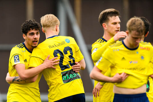 Ängelholms Ännäss Al Hamlawi jublar
