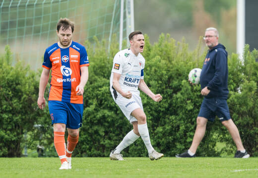 Åstorps Oskar Lindblom jublar