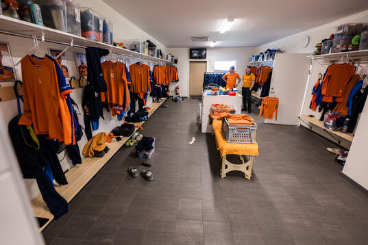 s omklädningsruminnan fotbollsmatchen i Division 3