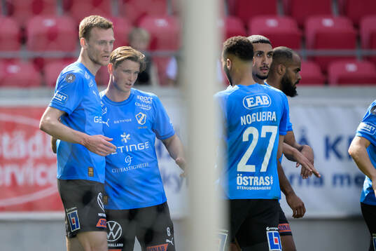 Halmstads Viktor Granath jublar