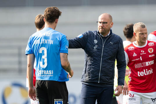 Halmstads tränare Magnus Haglund deppar