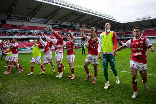 Kalmar spelare jublar