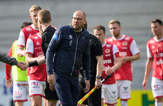 Halmstads tränare Magnus Haglund deppar