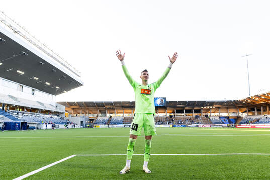 Häckens Andreas Linde jublar