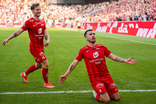 Niklas Castro of Brann celebrates
