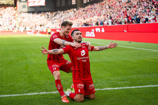 Niklas Castro of Brann celebrates