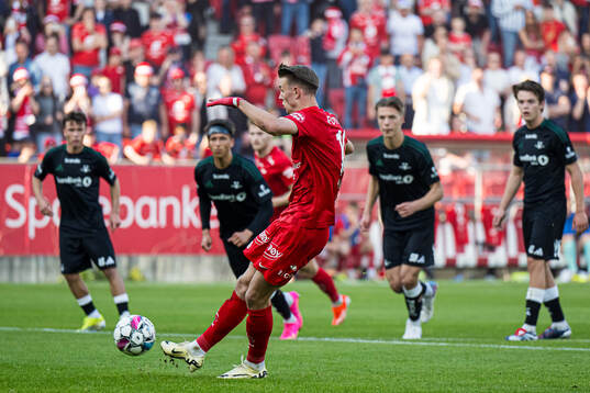 Emil Kornvig of Brann missing a chance to score