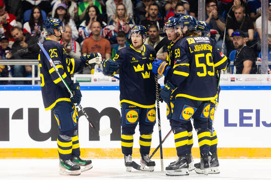 Jesper Fröden, Rasmus Dahlin and Linus Johansson of Sweden