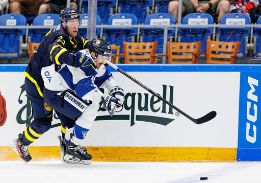 Lucas Raymond of Sweden and Pekka Jormakka of Finland