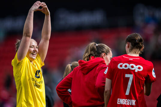 Aurora Mikalsen of Brann celebrates