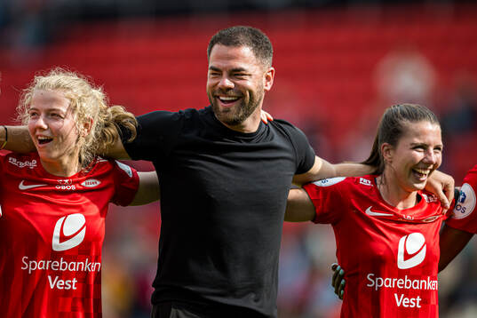 Justine Kielland, Martin Ho, head coach of Brann, and
