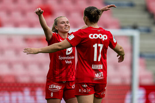 Karoline Haugland and Marthine Østenstad of Brann