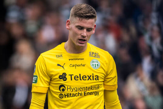 Västerås målvakt Johan Brattberg deppar