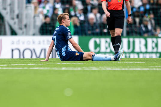 Djurgårdens Oskar Fallenius har ont