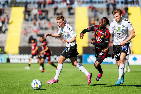 Örebros Valgeir Valgeirsson och Niclas Bergmark och