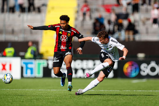 Östersunds Arquimides Ordonez och Örebros Erik Mc Cue