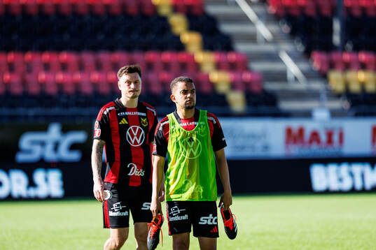 Östersunds Jamie Ryan Hopcutt och Erick Brendon Pinheiro
