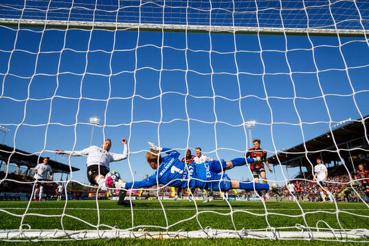 Örebros Sebastian Crona och målvakt Malte Påhlsson