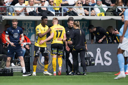 Elfsborgs Per Frick lämnar planen och Jalal Abdullai