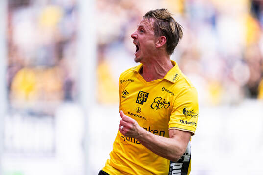 Elfsborgs Simon Hedlund jublar